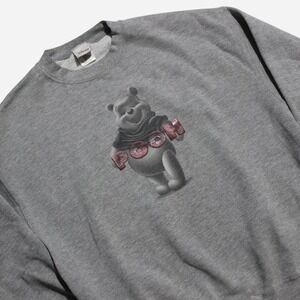 Mens Vintage Y2K Winnie the Pooh Graphic Crewneck Sweatshirt